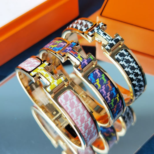 ¡®AuraJewelry¡¯H HORSE BRACELET 12MM