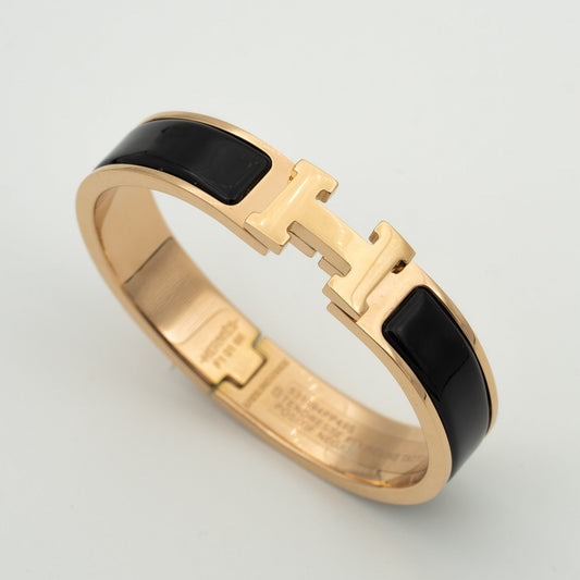 ¡®AuraJewelry¡¯H BLACK BRACELET